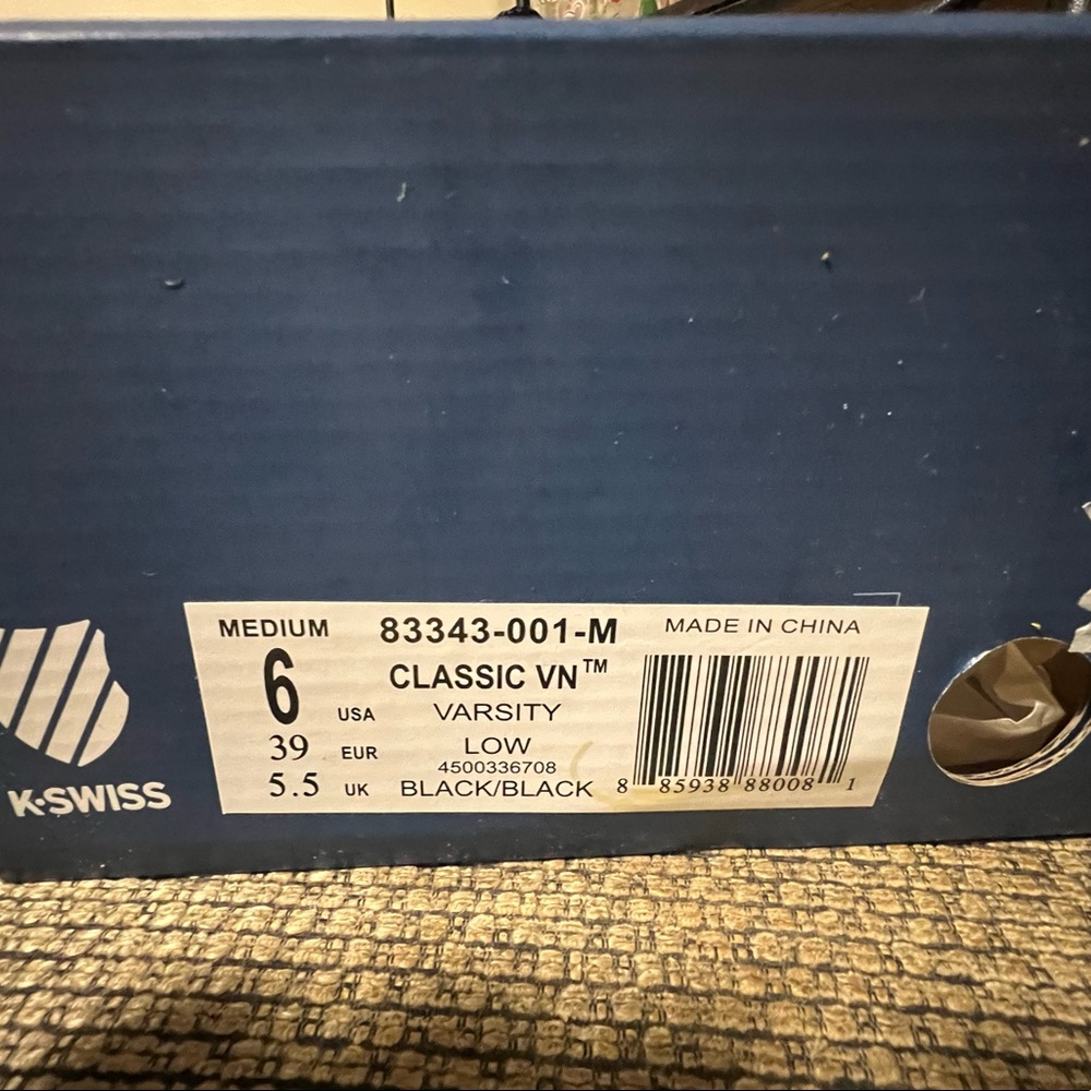 K-Swiss